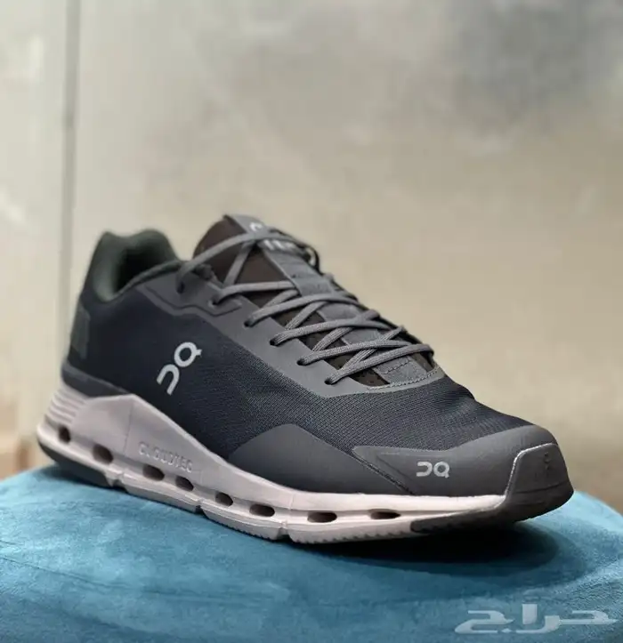 شوزات ماركات 63