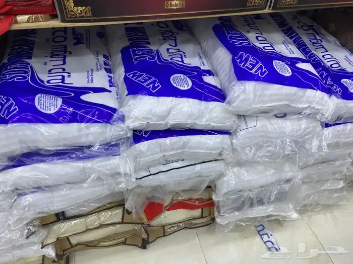 مفارش غرف مراتب بطانيات لحف مخدات طراحات كراسي 12