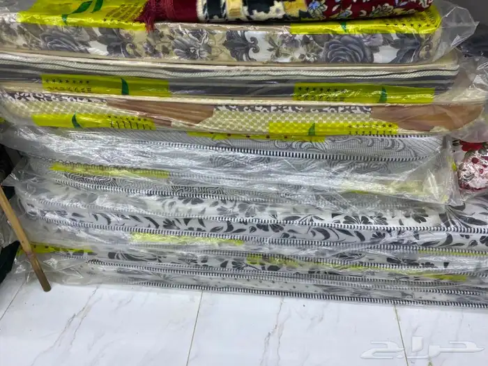 مفارش غرف مراتب بطانيات لحف مخدات طراحات كراسي 8