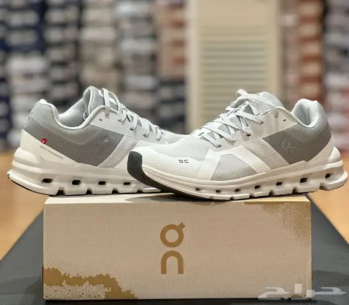 شوزات ماركات 29