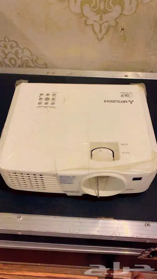 للبيع بروجكتر متسوبيشي Mitsubishi projector 0