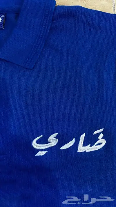 بلوفرات وتيشرتات مع تطريز 2