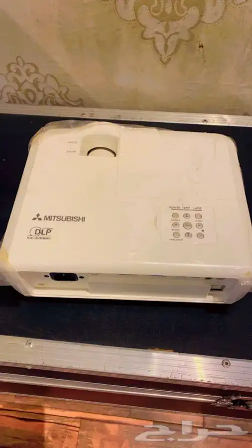 للبيع بروجكتر متسوبيشي Mitsubishi projector 1