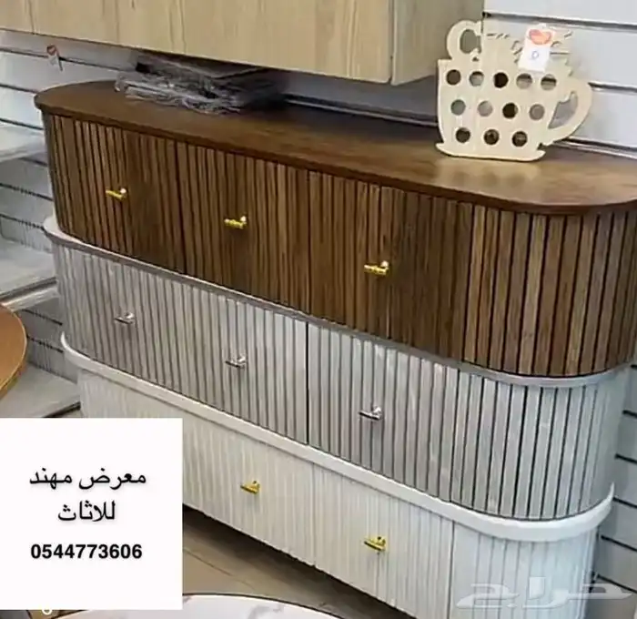 طاولات تلفزيون 9