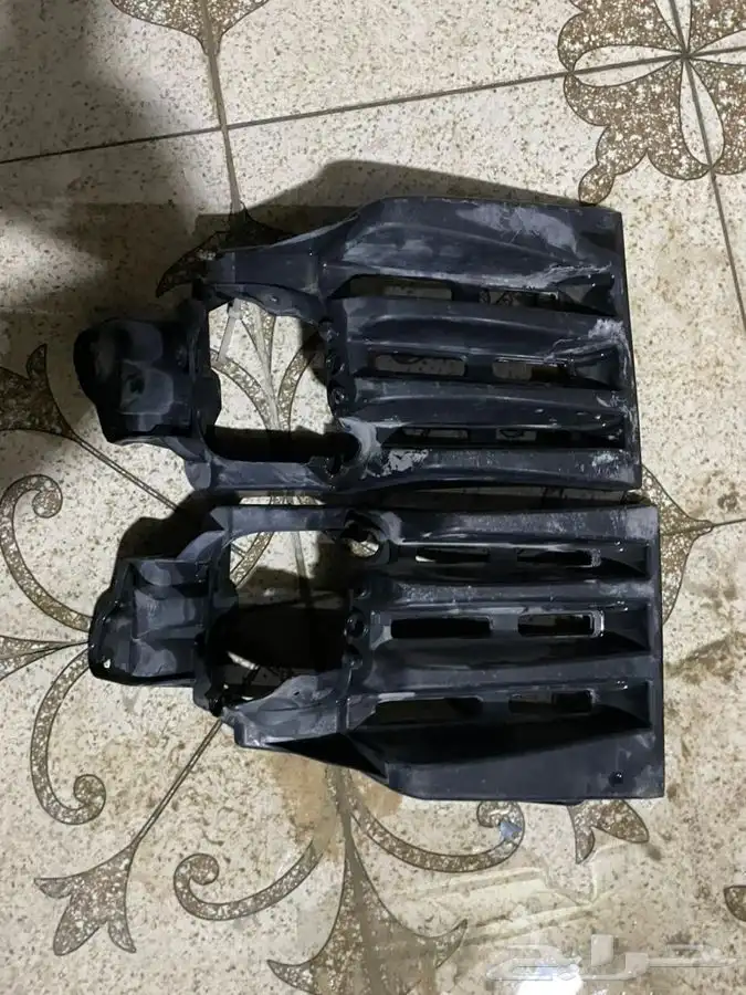 قطع غيار لكزس 24