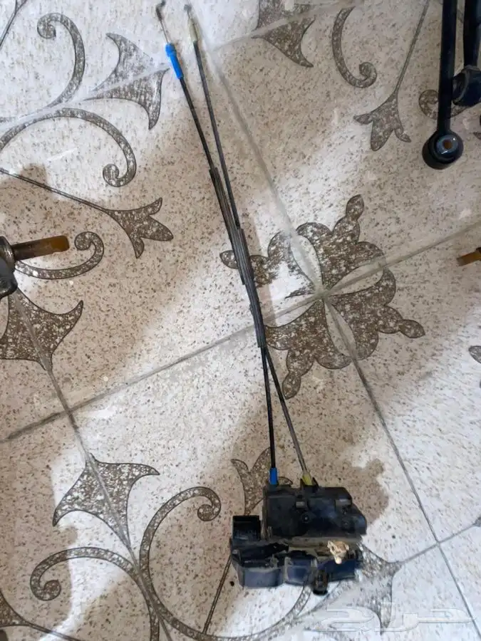 قطع غيار لكزس 17