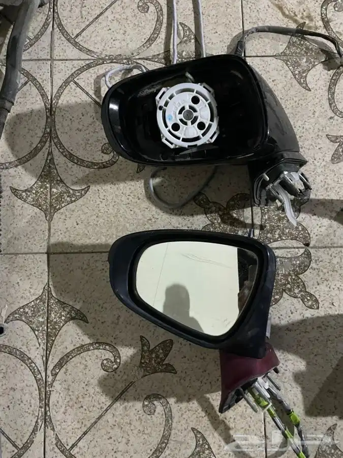 قطع غيار لكزس 5
