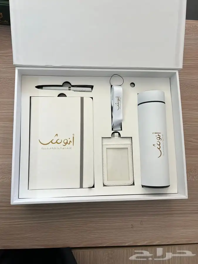 هدايا موظفين جلدية وفاخر 8