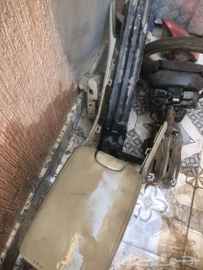 درج ودرج مع منفذUSBوبعض القطع الاخرى اكورد2008-2012 3