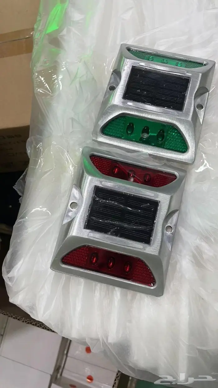 عيون قطط طاقة شمسية منتجات الامن و السلامة جملة قطاعي 62