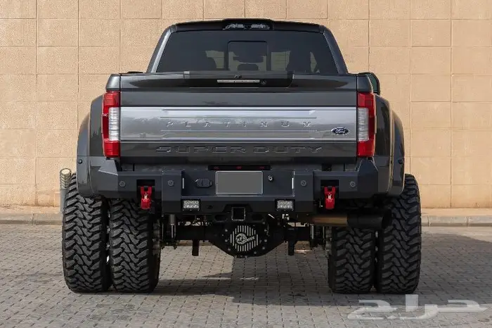 2017 Ford F-450 super duty platinum crew cab 4x4 1