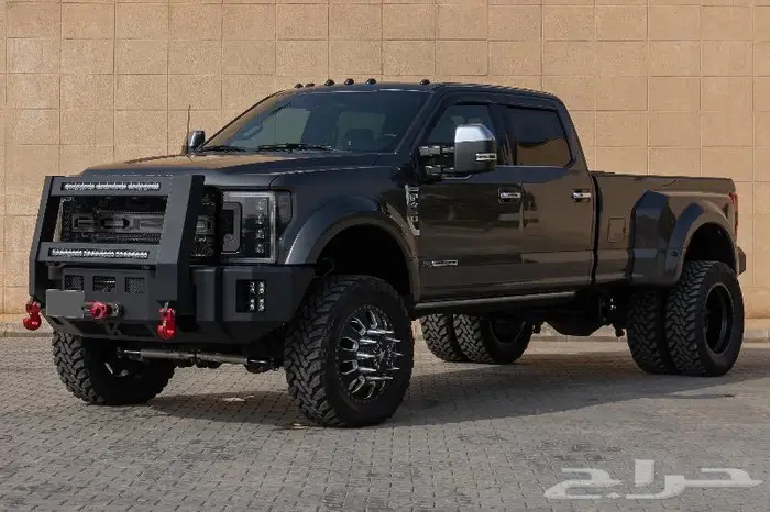 2017 Ford F-450 super duty platinum crew cab 4x4 7