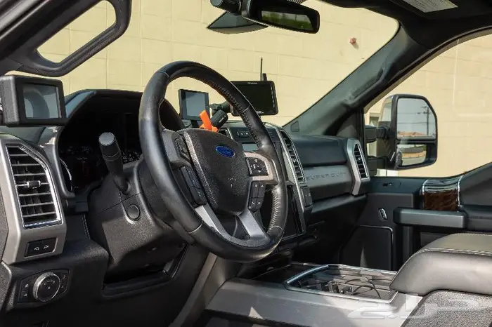 2017 Ford F-450 super duty platinum crew cab 4x4 29