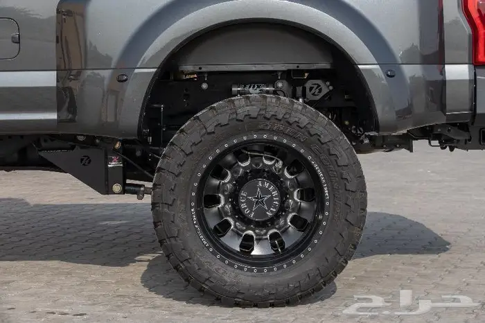 2017 Ford F-450 super duty platinum crew cab 4x4 26