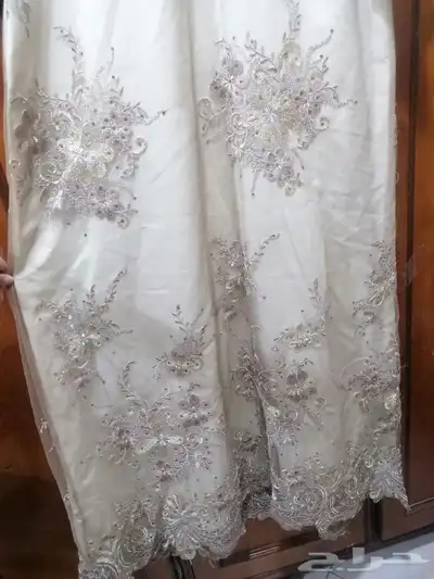 Abayas and dresses for sale at negotiable prices 17