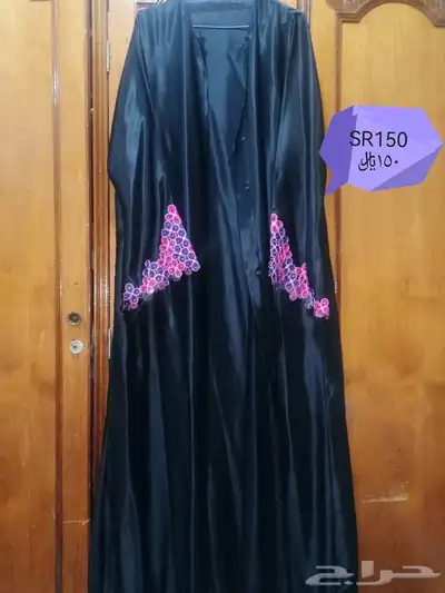 Abayas and dresses for sale at negotiable prices 4