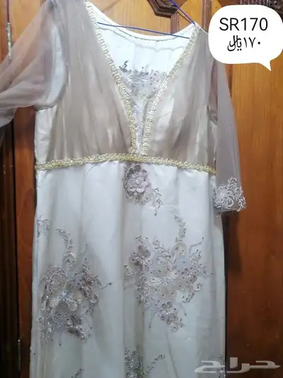 Abayas and dresses for sale at negotiable prices 7