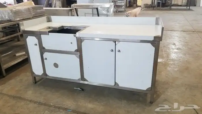 ثلاجات استيل طاولات افران دواليب مطاعم كافيهات ملاحم غرف 13