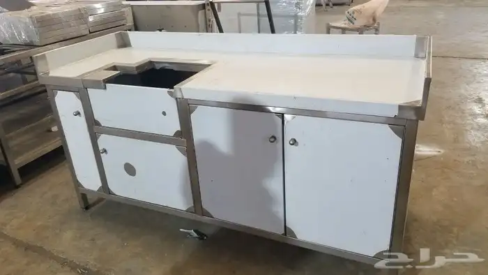 ثلاجات استيل طاولات افران دواليب مطاعم كافيهات ملاحم غرف 14