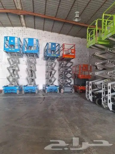Heavy equipments for rent Scissor lift and Manlift 4