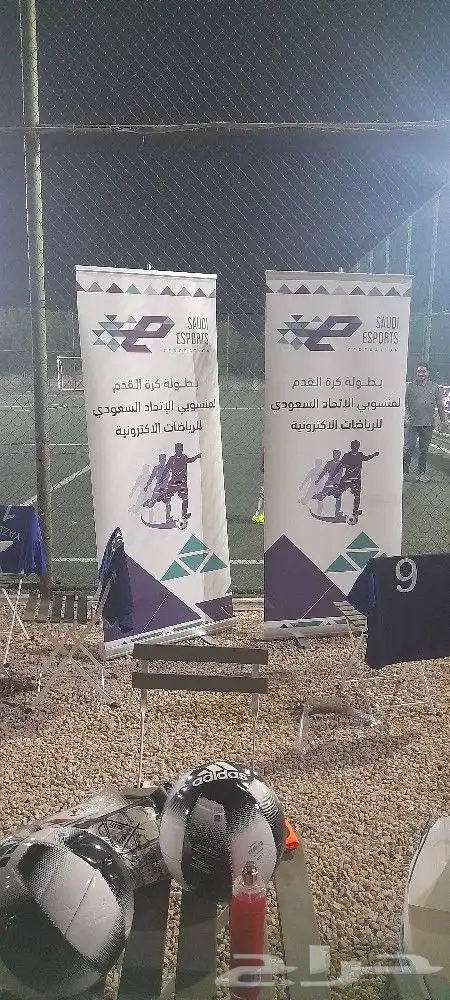 طباعة وتركيب لوحات بنر واستيكر كلادينك حروف بارزة 4