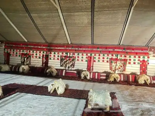 خيام ملكيه الثابته وخيام الصقور المتحركه 7