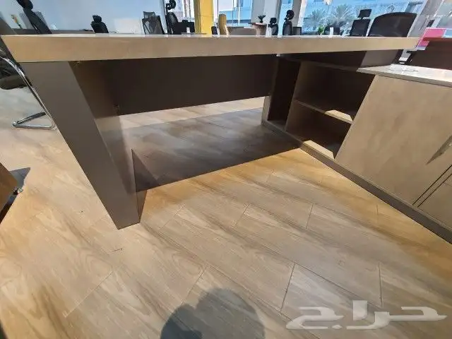 تصنيع مكاتب إدارية 1