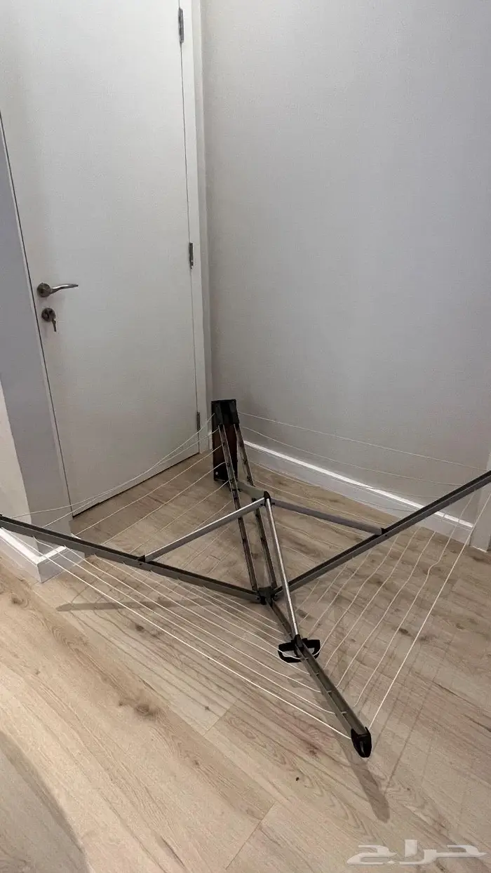 منشر ملابس وكراسي ايكيا وعربة عده 2