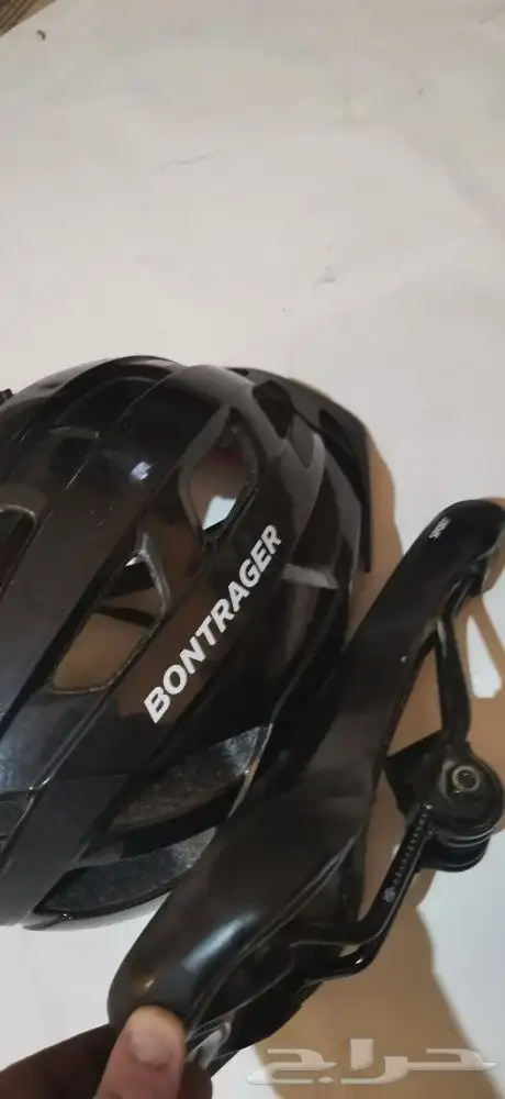 مقعدة دراجة وخوذة 0