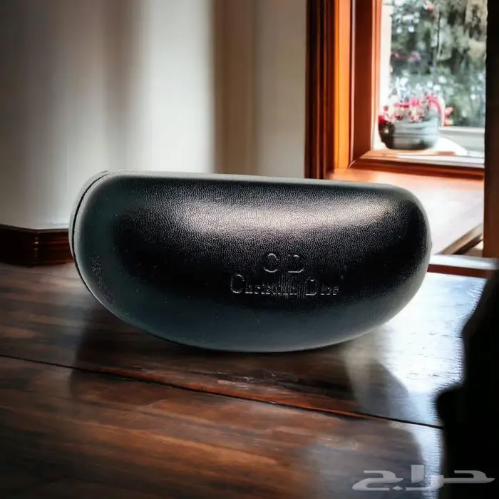 نظارات رائعه شمسيه ونظر بالعدسات رجالي ونسائي ماركات 25