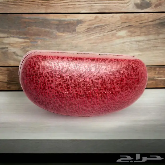 نظارات رائعه شمسيه ونظر بالعدسات رجالي ونسائي ماركات 40