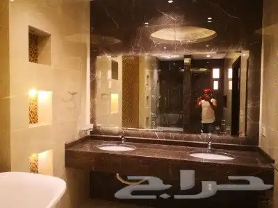 فني تركيب رخام بورسلان وبديل الرخام وبديل الخشب تنفيذ 7