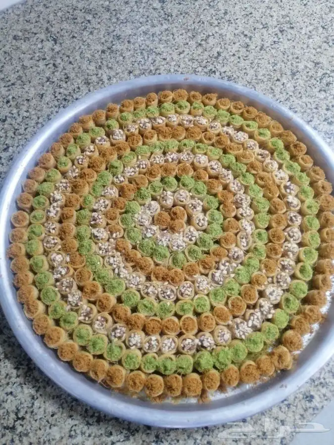 معلم و شيف حلواني حلويات شرقية تدريب عمال وشغل خبرة 23 سنة 10