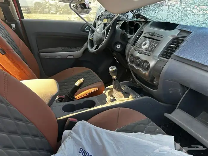 قطع غيار فورد رنجر 2015 13