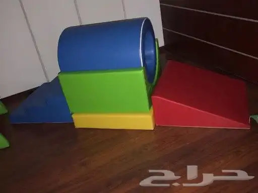 تاجير طاولة اطفال و الحضانة 17