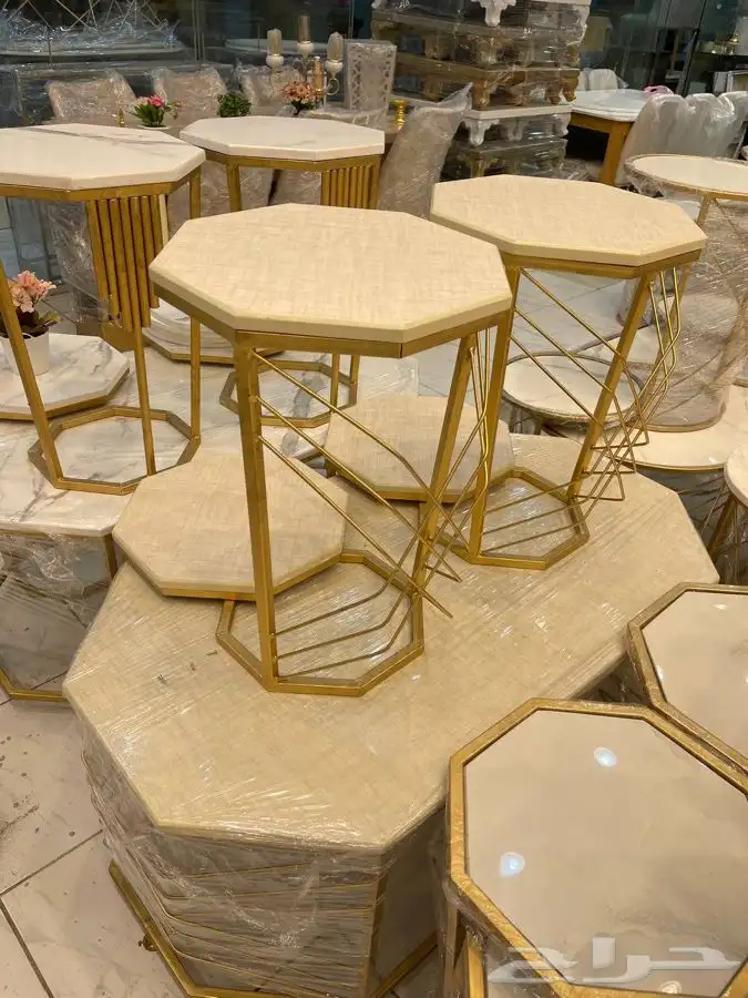 طاولات حديد (يوجد لدينا تابي   تمارا) 80