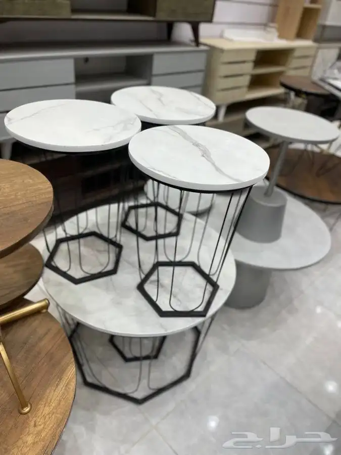 طاولات حديد (يوجد لدينا تابي   تمارا) 56