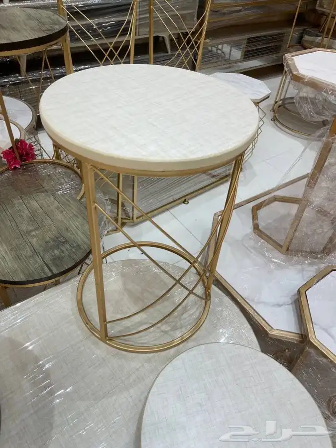 طاولات حديد (يوجد لدينا تابي   تمارا) 79