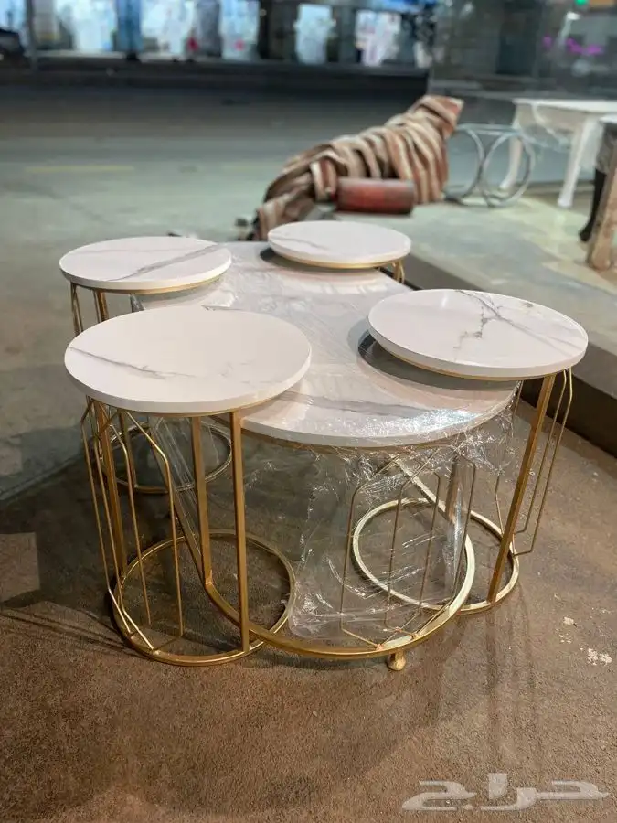 طاولات حديد (يوجد لدينا تابي   تمارا) 71