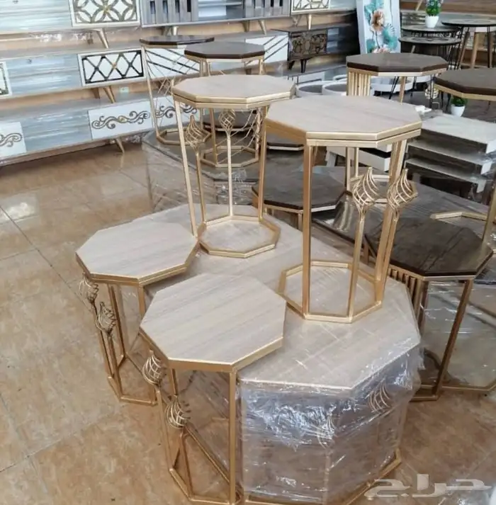 طاولات حديد (يوجد لدينا تابي   تمارا) 70