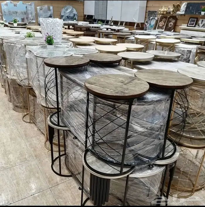 طاولات حديد (يوجد لدينا تابي   تمارا) 74