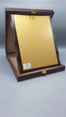 دروع تذكارية 9