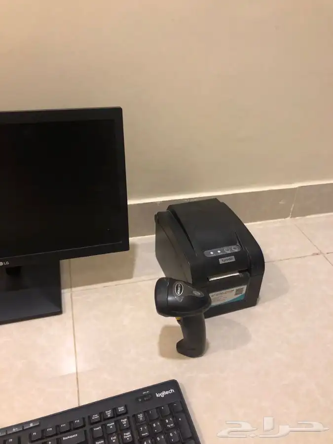 كاشير مع جميع اغراضة 2