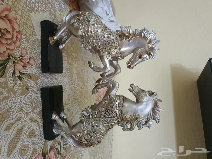 حصان تمثال 0