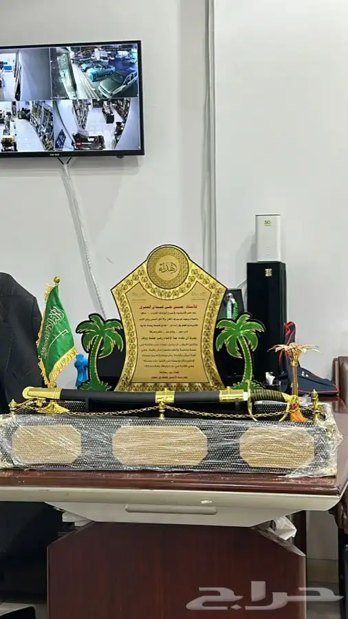 تفصيل دروع اكرليك وطباعة يو في حسب الطلب 6