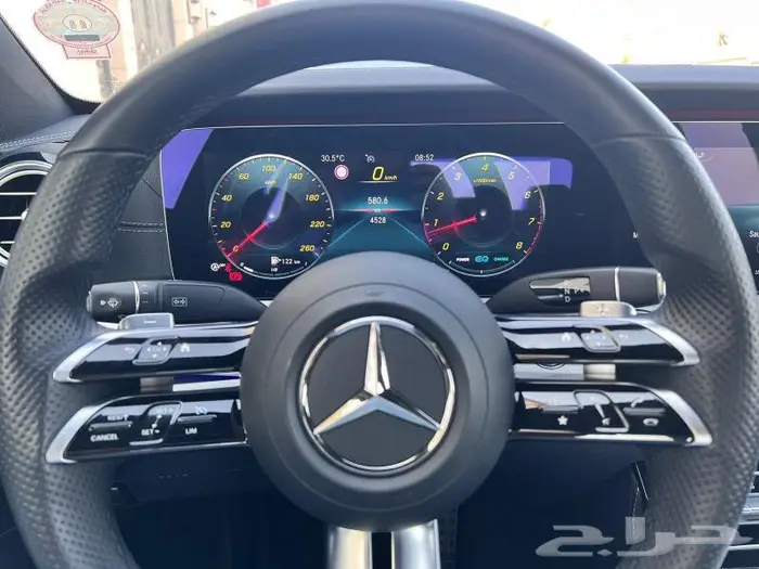 مرسيدس E200 AMG 2021 فقط 4000KM تم البيع 9