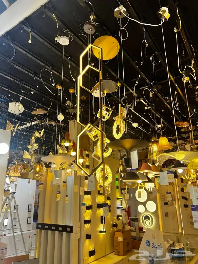 نجف ثريات 83