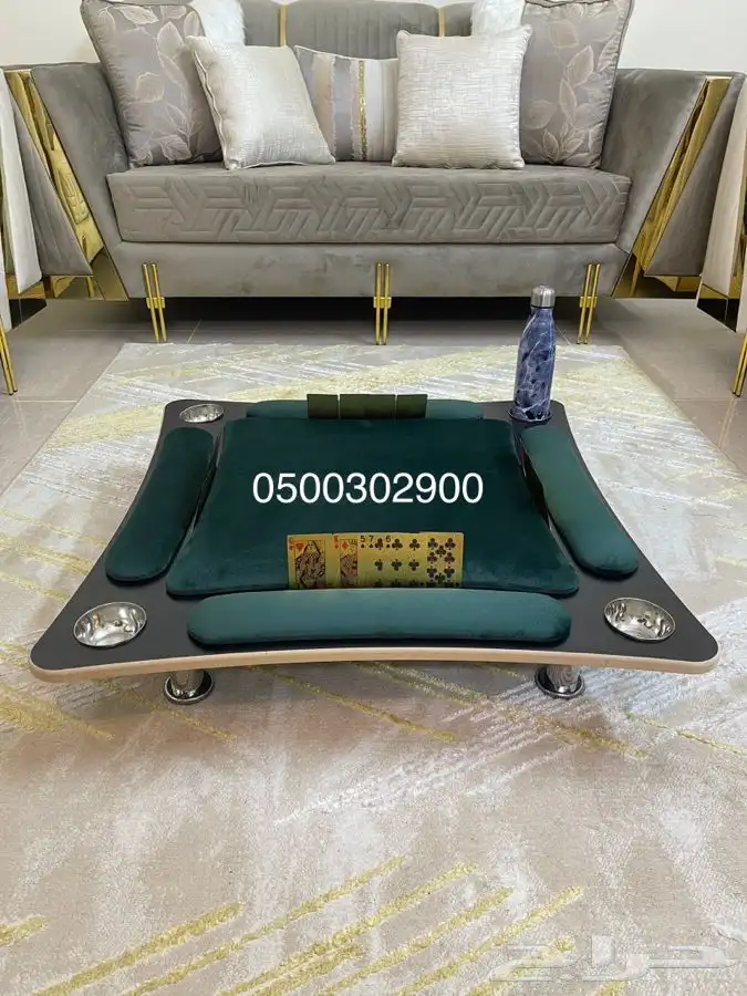 طاولات بلوت منحنيه مع حامل اكواب وتكايات وجرس 10