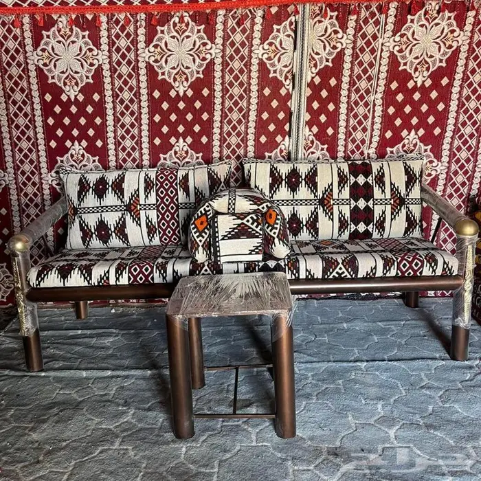 كراسي حديد 0