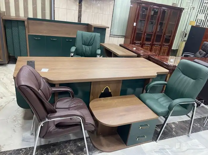 مكاتب مدير اخضر مكتب طقم جلد اخضر كنب كراسي اخضر جديد 1